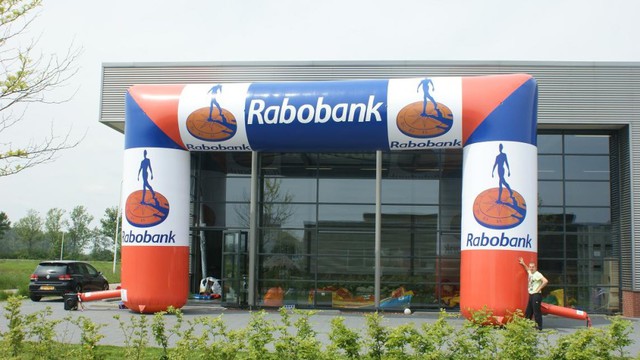 B Torbogen Rabobank 