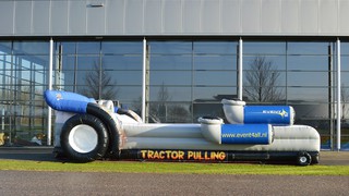 A Bungee Run Tractorpulling 