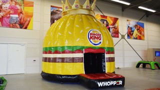 Burgerking Whopper Hüpfburg 