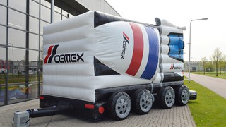 H Hüpfburg Cemex LKW 