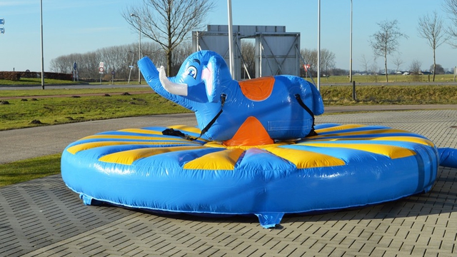 Pullriding Elefant 