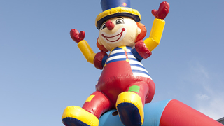 Hüpfburg Super klatschender Clown